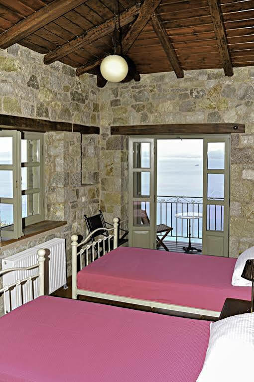 Diotima Homes Kalamáta Buitenkant foto